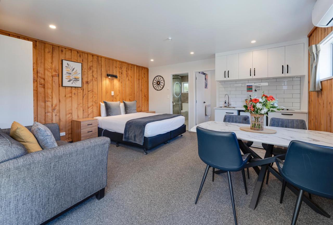 Archway Motels & Chalets Ванака Экстерьер фото